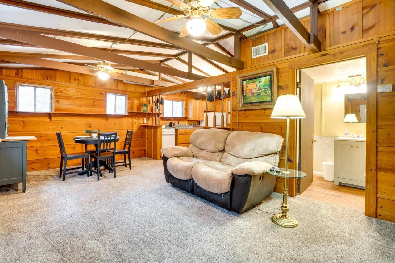Peaceful Warne Cabin Fenced Yard And Screened Porch Brasstown Exterior photo